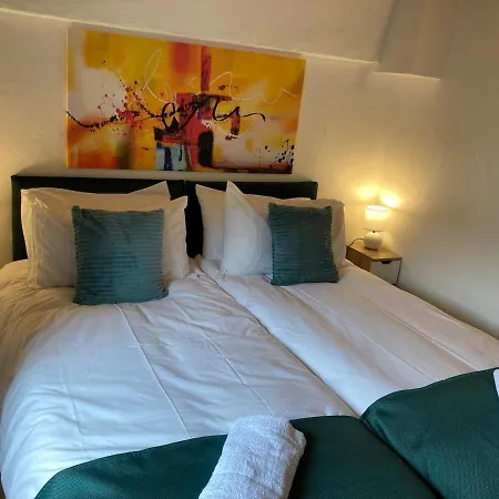 Centre - Sophisticated 2-bedroom Duplex Apartment Chamonix