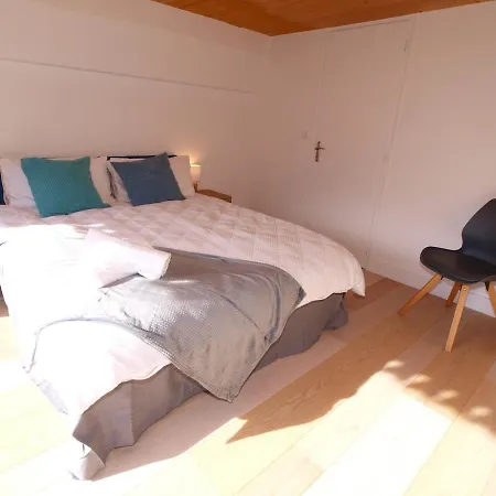 Centre - Sophisticated 2-bedroom Duplex * 霞慕尼